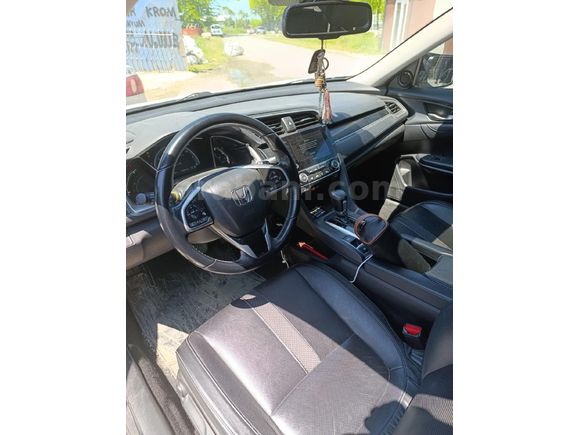 Sahibinden Honda Civic 1.6i VTEC Executive 2021 Model İstanbul 95.000 km Beyaz