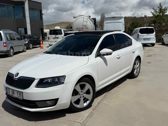 Sahibinden Skoda Octavia 1.6 TDI Elegance CR 2014 Model 