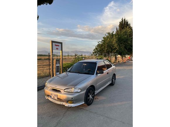 Sahibinden Hyundai Accent 1.5 GT 2000 Model  400.000 km Gri (Gümüş)