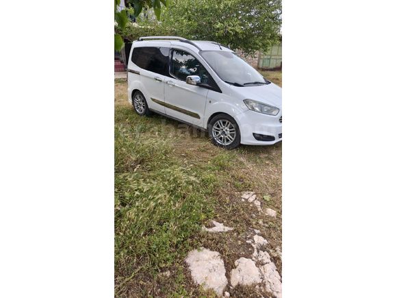 ACİL SATILIK Ford Tourneo Courier 1.6 TDCi Journey Titanium 2015 Model