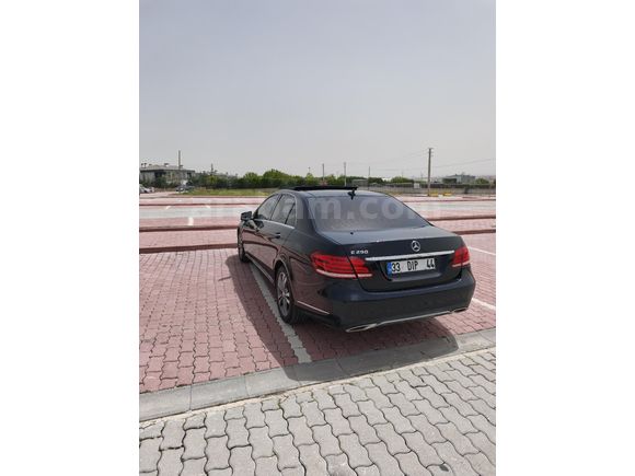 Sahibinden Mercedes - Benz E 250 EditionE 2015 Model  130.000 km Siyah