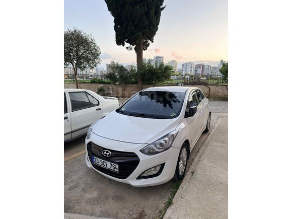 Sahibinden Hyundai i30 1.6 GDi Style 2014 Model  184.400 km Beyaz