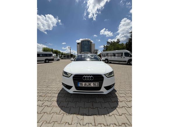 184.000 km Aile aracı 2.0 TDI 2012 