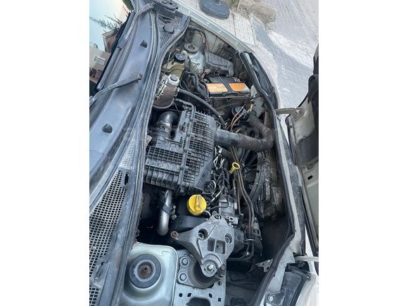 Sahibinden Renault Kangoo Multix 1.5 dCi Authentique 2004 Model 