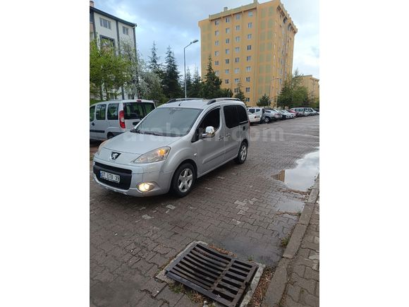 Sahibinden Peugeot Partner 1.6 HDI Premium Pack 2012 Model