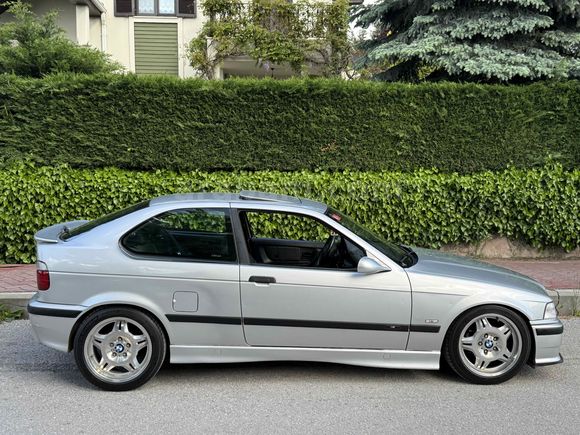 BMW E36 316i M Sport Compact 2000 Model 