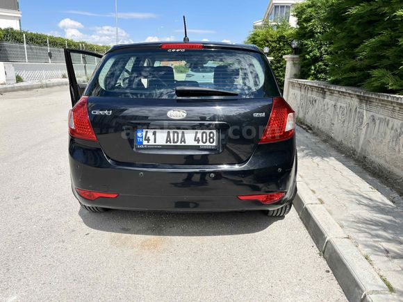 Sahibinden Kia Ceed 1.6 CRDi Motion 2011 Model 
