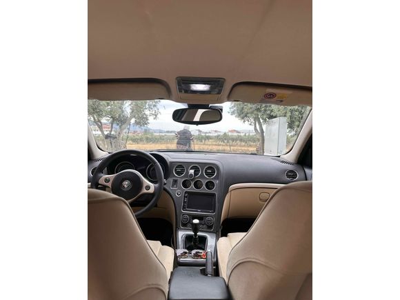 Sahibinden Alfa Romeo 159 1.9 JTD Distinctive 2006 Model 