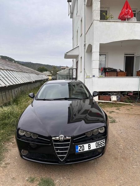 Sahibinden Alfa Romeo 159 1.9 JTD Distinctive 2006 Model Muğla 319.000 km Siyah
