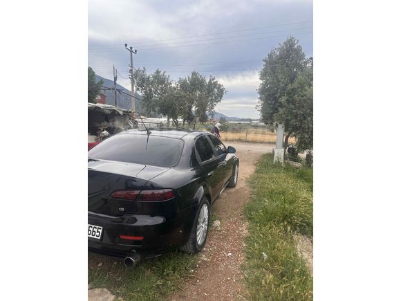 Sahibinden Alfa Romeo 159 1.9 JTD Distinctive 2006 Model 