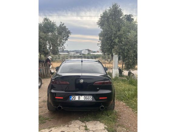 Sahibinden Alfa Romeo 159 1.9 JTD Distinctive 2006 Model 