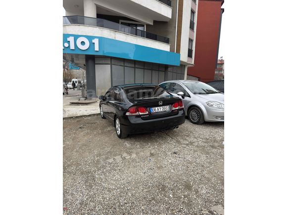 Sahibinden Honda Civic 1.6i VTEC Elegance 2011 Model 