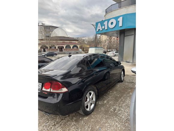 Sahibinden Honda Civic 1.6i VTEC Elegance 2011 Model 