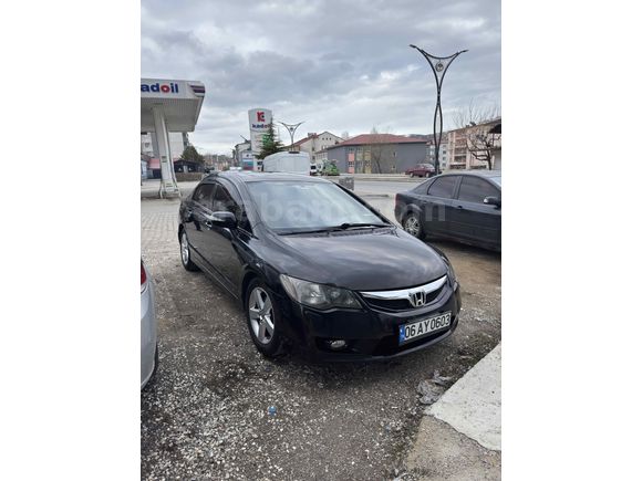 Sahibinden Honda Civic 1.6i VTEC Elegance 2011 Model 