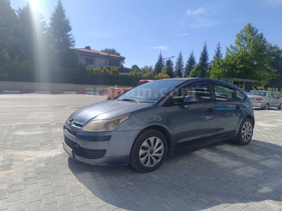 Temiz LPG'li Citroen C4 1.4 SX 2006 Model Motor Yeni