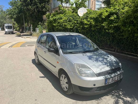 Sahibinden Ford Fiesta 1.4 TDCi Comfort 2005 Model 
