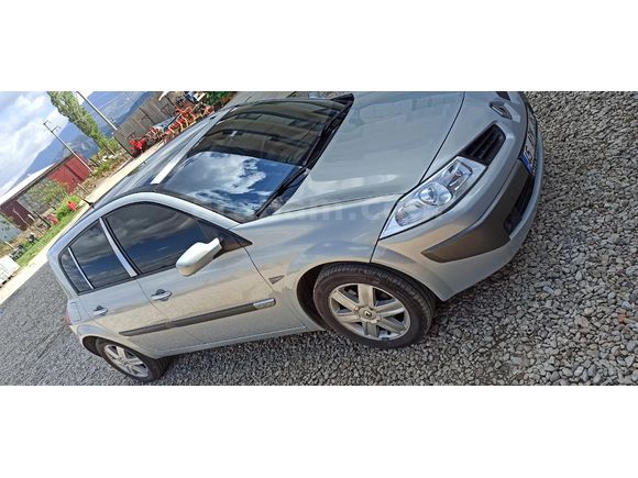 Sahibinden Renault Megane 1.6 Dynamique 2004 Model  145.500 km Gri