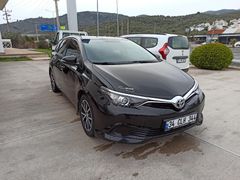 Sahibinden Toyota Auris 1.33 Life 2016 Model  192.000 km Siyah