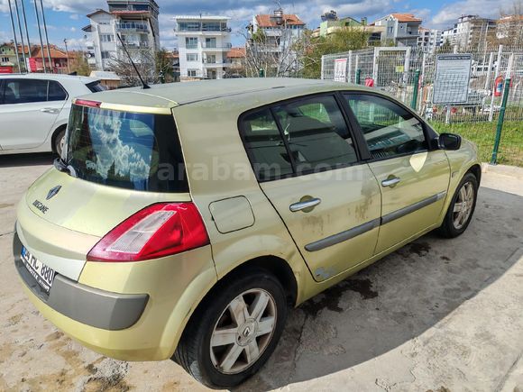 Sahibinden Renault Megane 1.6 Dynamique 2004 Model Uşak 216.000 km Yeşil