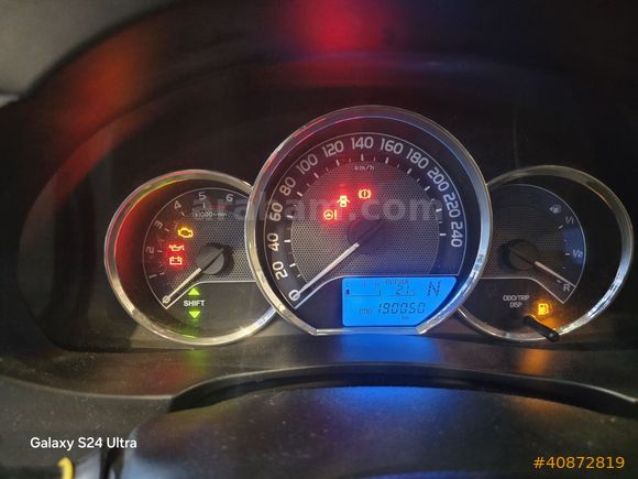 2014 TOYOTA COROLLA 1.4D 4-D ADVANCE DEĞİŞENSİZ OTOMATİK