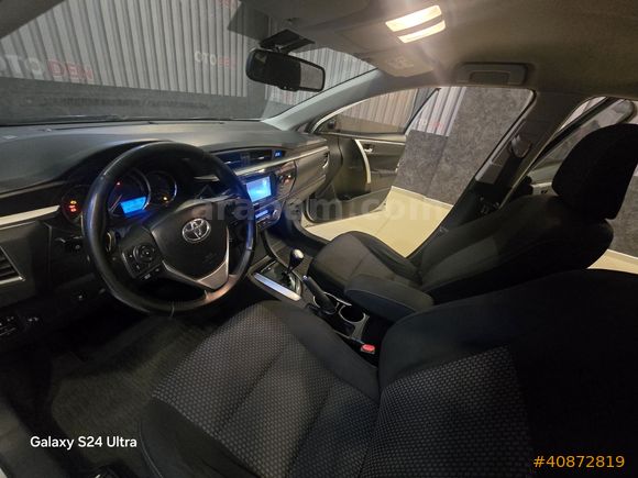 2014 TOYOTA COROLLA 1.4D 4-D ADVANCE DEĞİŞENSİZ OTOMATİK