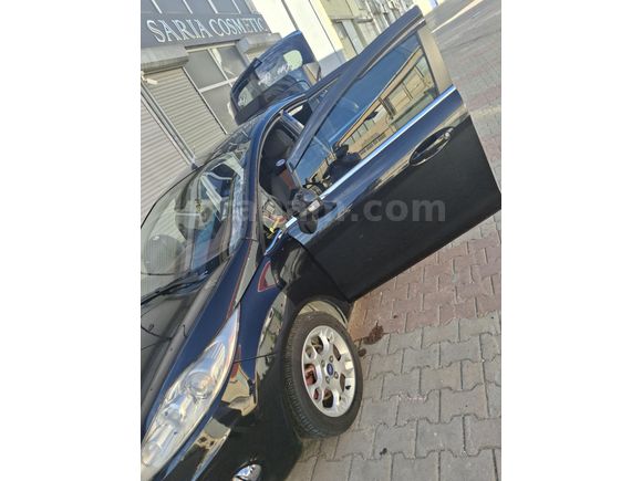 Sahibinden Ford Fiesta 1.25 My 2012 Model İstanbul 133.000 km Siyah