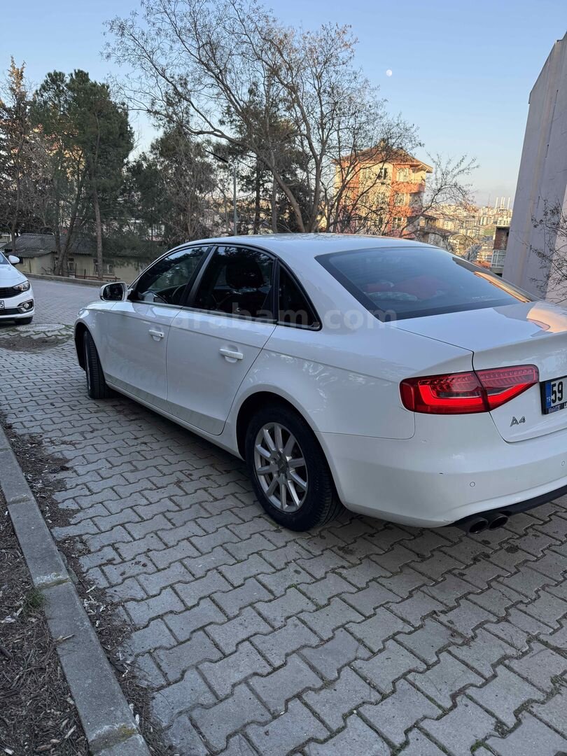 Sahibinden Audi A4 Sedan 2.0 TDI 2014 Model Tekirdağ 207.000 km Beyaz 4