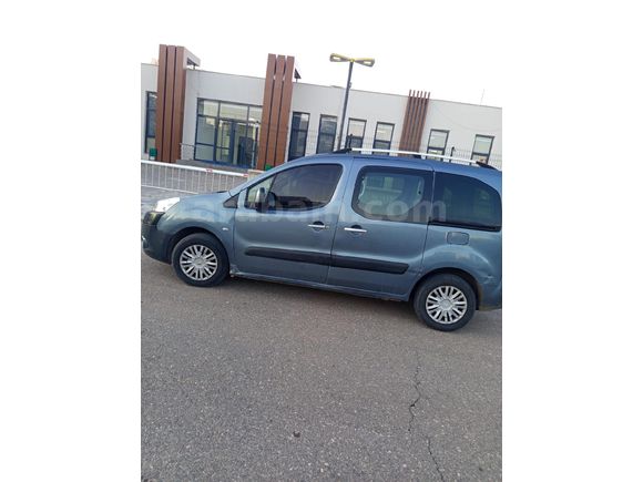 Sahibinden Peugeot Partner 1.9 D 2009 Model  293.000 km Mavi