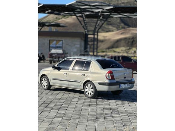 Sahibinden Renault Clio 1.4 Authentique 2005 Model 