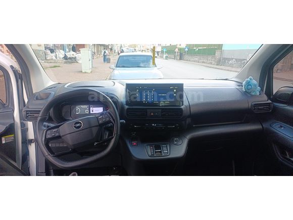 Sahibinden Opel Combo Life 1.5 D Edition 2024 Model