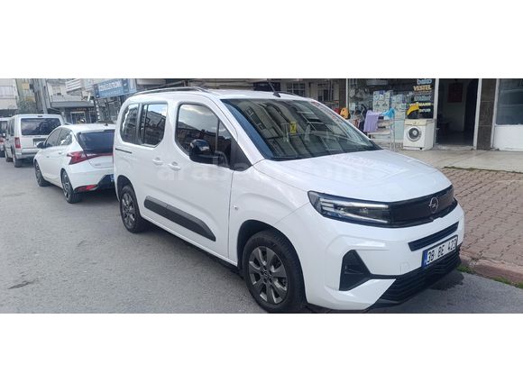 Sahibinden Opel Combo Life 1.5 D Edition 2024 Model