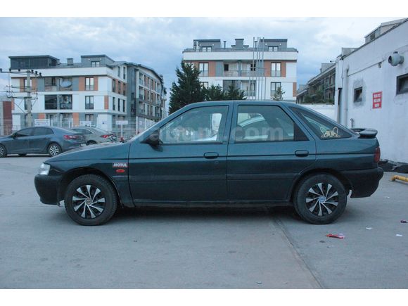 TEMİZ AİLE ARACI 220BİN KM ORJİNAL YENİ MUAYENELİ BAKIMLI