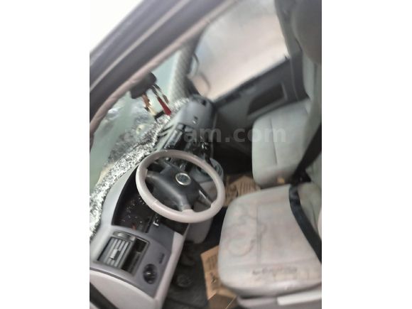 Sahibinden Volkswagen MultiVan 2.5 TDI 2005 Model  377.000 km Gri
