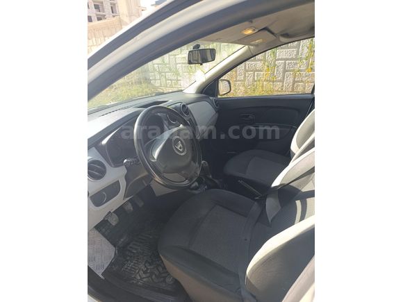 Öğretmenden temiz bakımlı ekstrali Dacia Sandero 1.2 Ambiance 2013 Model