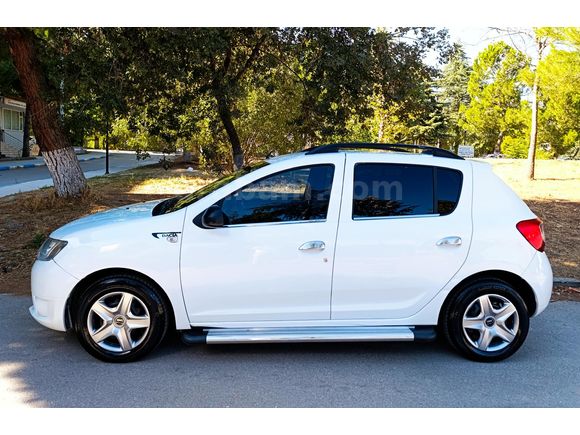 Öğretmenden temiz bakımlı ekstrali Dacia Sandero 1.2 Ambiance 2013 Model
