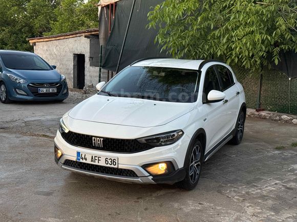 Galeriden Fiat Egea Cross 1.4 Fire Urban 2023 Model Diyarbakır