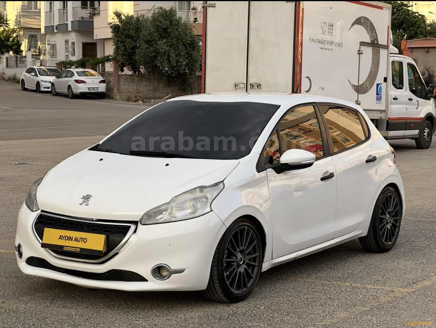 Galeriden Peugeot 208 1.4 HDi Access 2013 Model Antalya 245.000 km