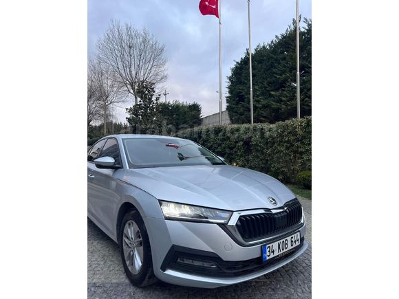 Sahibinden Skoda Octavia 1.0 e-Tec Elite 2024 Model  65.000 km Gri