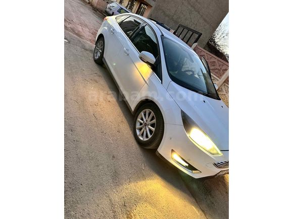 Sahibinden Ford Focus 1.5 TDCi Titanium 2018 Model  158.000 km Beyaz