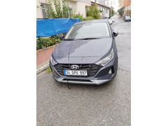 Sahibinden Hyundai i20 1.4 MPI Style 2023 Model Kocaeli 22.000 km Füme