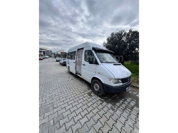 İç dizaynı emsalsiz Motokaravan 