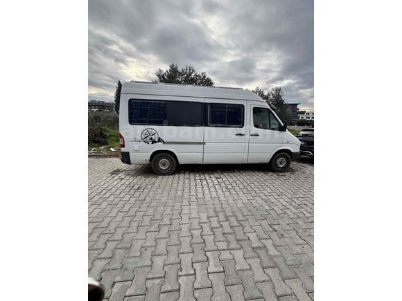 İç dizaynı emsalsiz Motokaravan 