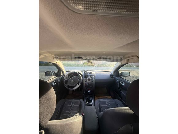 Acil! Renault Megane 1.6 Dynamique 2005 Model 