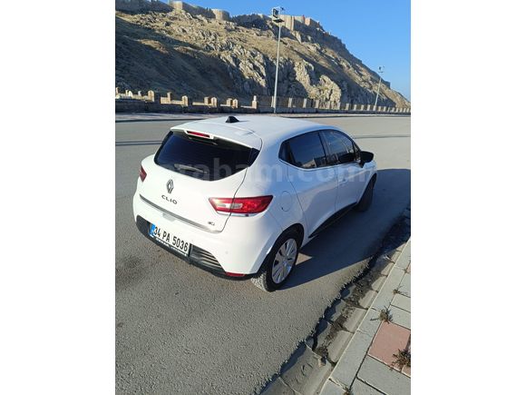 Temiz Sorunsuz Renault Clio 1.5 dizel 2015 Model  95.000 km