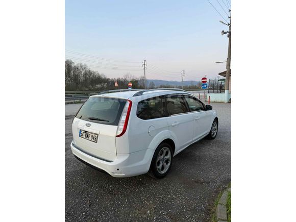 Sahibinden Ford Focus 1.6 TDCi Trend 2011 Model  Beyaz