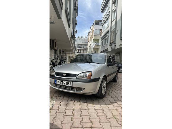 Sahibinden Ford Fiesta 1.4 Fun 2000 Model 
