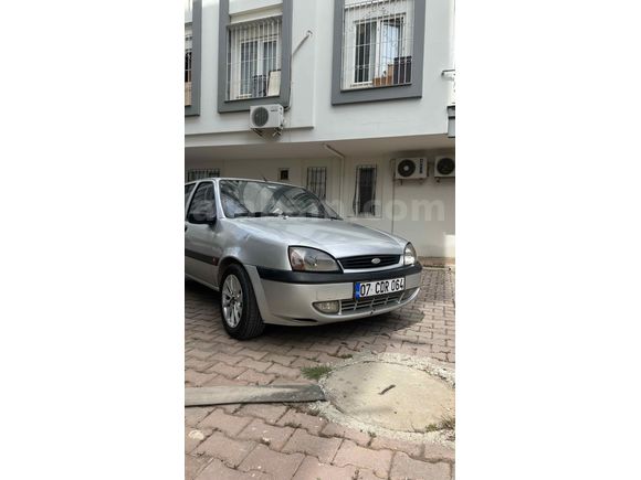 Sahibinden Ford Fiesta 1.4 Fun 2000 Model 