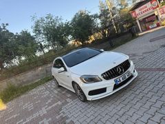 Sahibinden Mercedes - Benz A 180 CDI BlueEfficiency AMG 2014 Model  220.000 km Beyaz