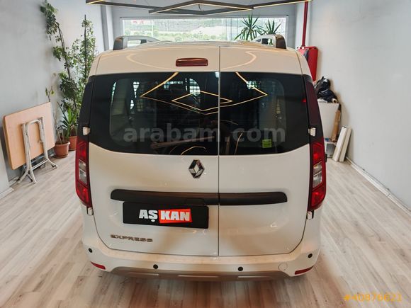 2023 Renault Express 1.5 Touch Boyasız Bakımlı Ekranlı