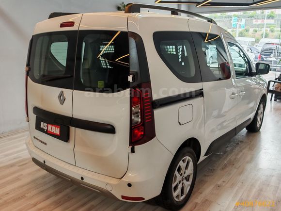 2023 Renault Express 1.5 Touch Boyasız Bakımlı Ekranlı
